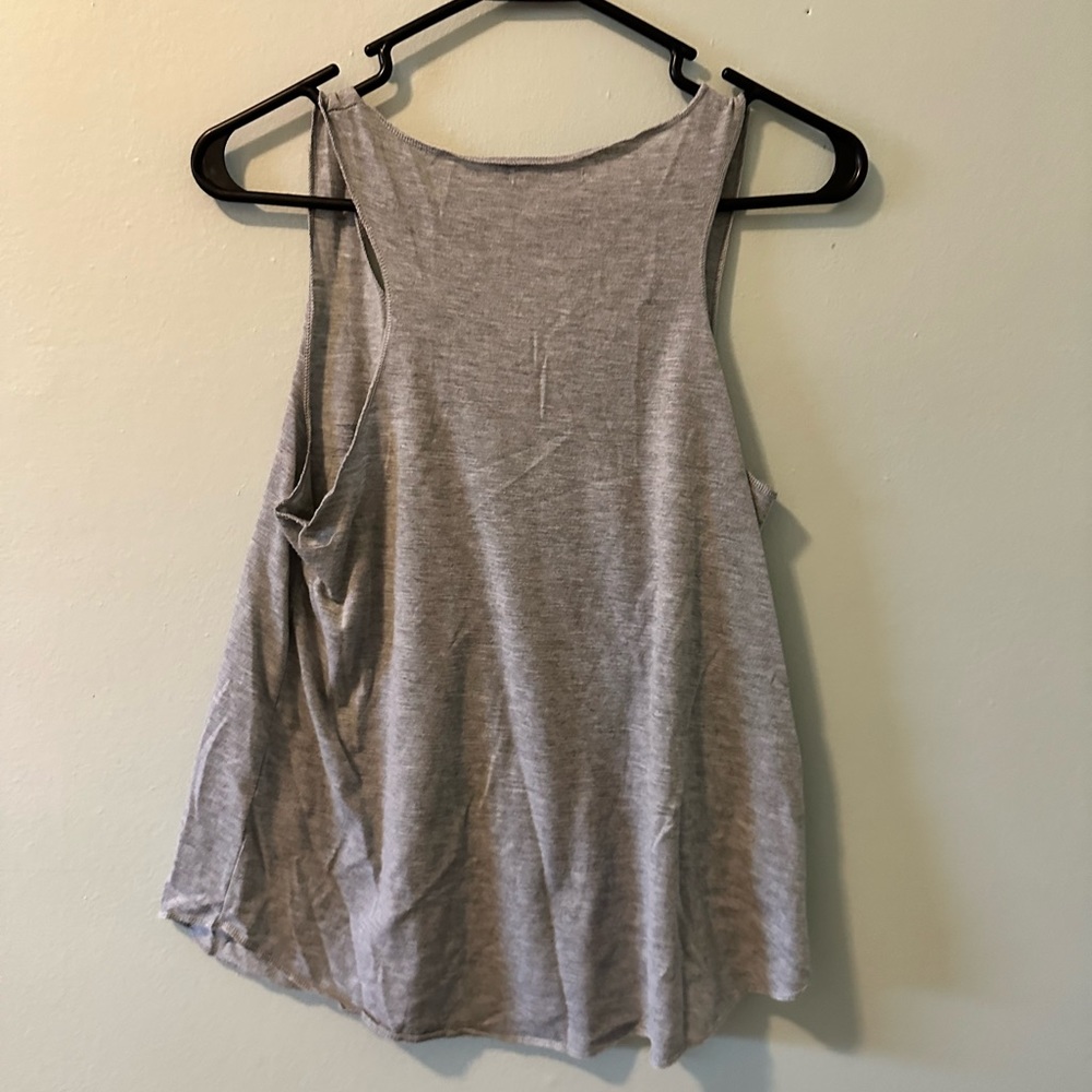 Flowy Grey Sloth Razorback tank - Picture 4 of 4